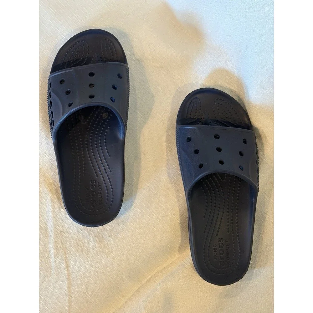 Crocs Men’s Blue Rubber Slide Sandals Slip-On Logo Accent US Size 4 women size 6